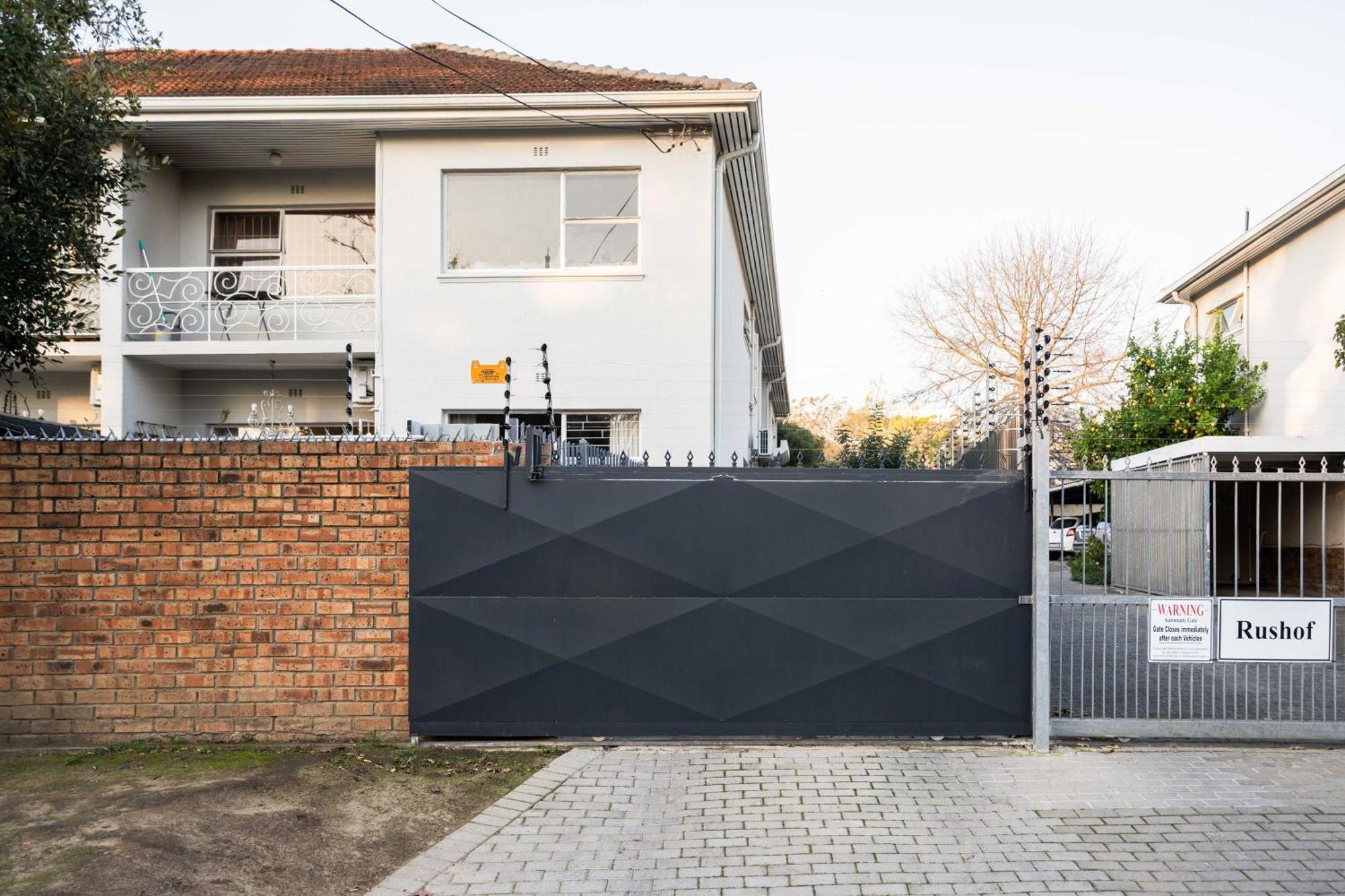 Avemore Vredehof No 1 - With Backup Power Apartment Stellenbosch Exterior photo
